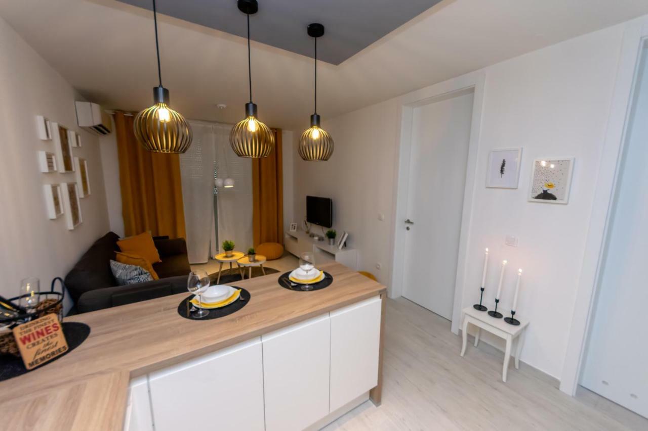City Apartment Marlo Zara Esterno foto
